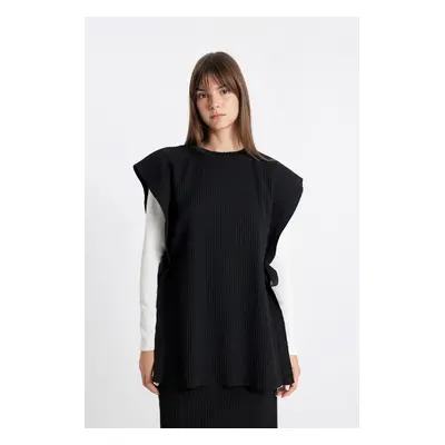 DEFACTO Regular Fit Crew Neck Basic Plain Side Tie Detail Knit Sweater