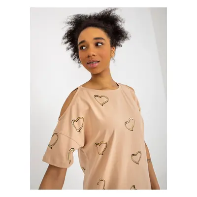 Lady's camel blouse with heart print