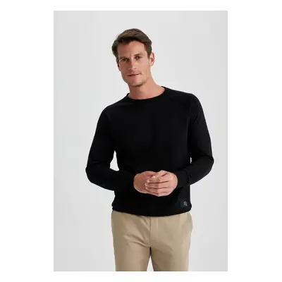 DEFACTO Regular Fit Woven Label Basic Sweatshirt