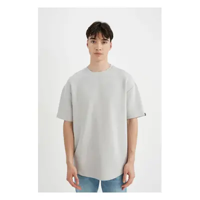 DEFACTO Comfort Fit Crew Neck Short Sleeve Basic T-Shirt