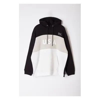 Trendyol Black Oversize/Wide Cut Hooded Color Block Plus Size Sweatshirt