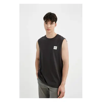 DEFACTO Regular Fit Printed Crew Neck Undershirt