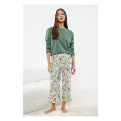 Trendyol Green Floral Capri Knitted Pajamas Set