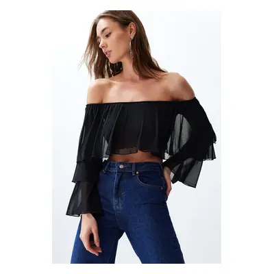 Trendyol Black Ruffle Detail Long Sleeve Lined Crop/Short Knitted Blouse