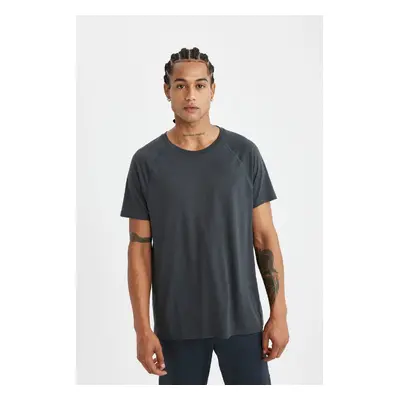 DeFactoFit Standard Fit Crew Neck Short Sleeve Sports T-Shirt