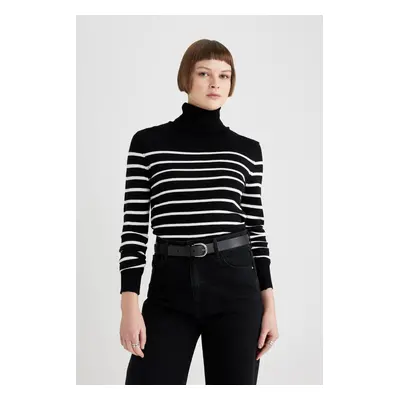 DEFACTO Regular Fit Striped Turtleneck Sweater