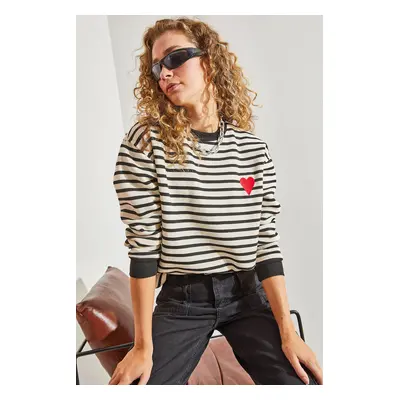 Bianco Lucci Women's Striped Heart Printed Sweatshirt