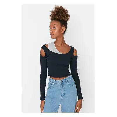 Trendyol Navy Blue Cut Out and Color Block Detail Fitted Ribbed Stretch Knit Blouse