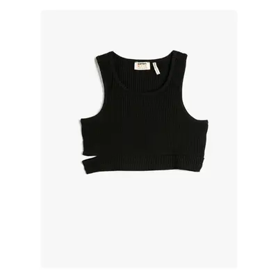 Koton Crop Top Sleeveless Cotton with Window Detail