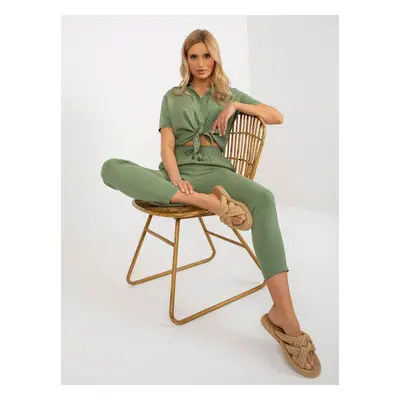 Khaki trousers made of lightweight fabric with pockets SUBLEVEL