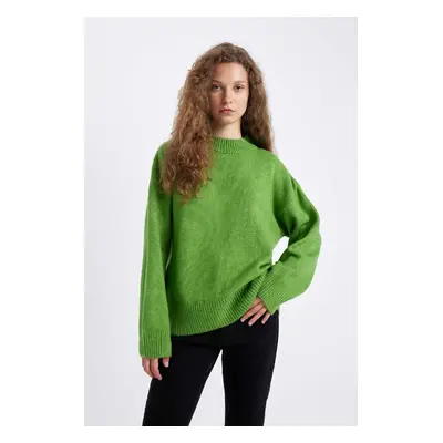 DEFACTO Women's Oversize Fit Wide Pattern Half Turtleneck Long Knitwear Sweater