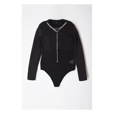 Trendyol Limited Edition Black Removable Accessory Detailed Snap Body Sweater