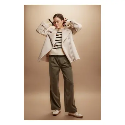 DEFACTO Wide Leg High Waist Wide Leg Collared Standard Length Trousers