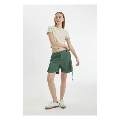 DEFACTO Cool Regular Fit Normal Waist Short Leg Gabardine Shorts