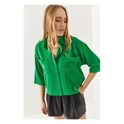 Olalook Women's Grass Green Two Pockets Crop Aerial Shirt