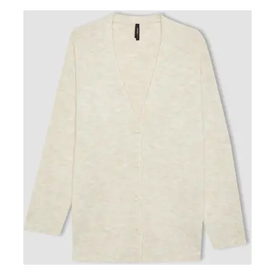 DEFACTO Oversize Fit V-Neck Cardigan