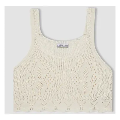 DEFACTO Crop Round Neck Crochet Knitted Undershirt