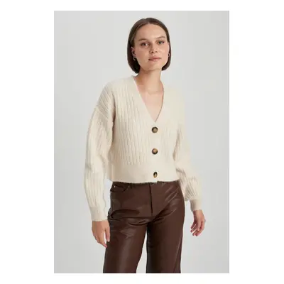 DEFACTO Regular Fit V-Neck Knitwear Cardigan