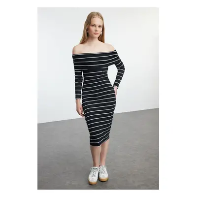 Trendyol Black*001 Striped Fitted Flexible Mini Knitted Dress