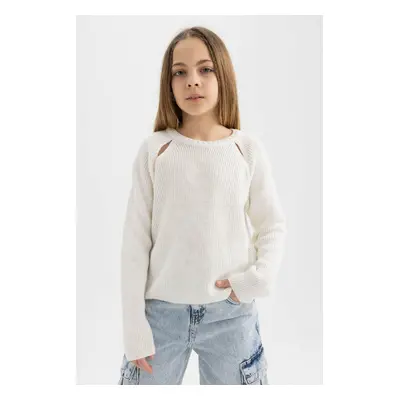 DEFACTO Girl's Ecru Standard Fit Crew Neck Knitwear Sweater