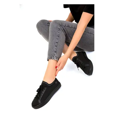 Soho Black-Black Unisex Sneakers