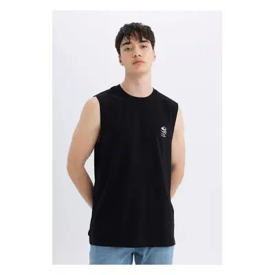 DEFACTO Regular Fit Printed Crew Neck Undershirt