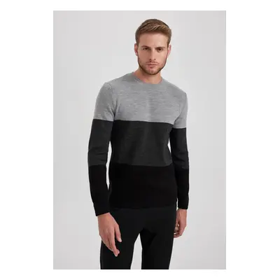 DEFACTO Standard Fit Striped Crew Neck Sweater