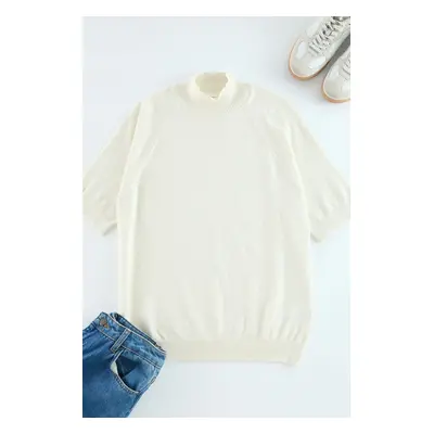 Trendyol Curve Ecru Stand Collar Premium Soft Quality Knitwear Blouse