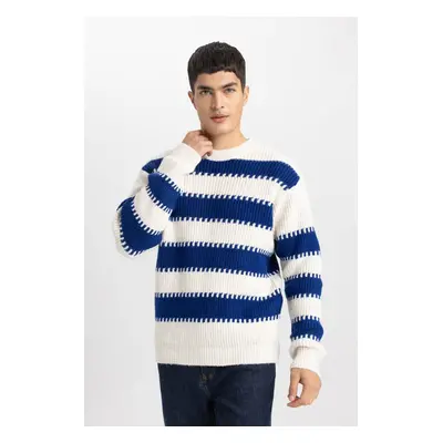 DEFACTO Relax Fit Patterned Crew Neck Sweater