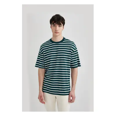 DEFACTO Comfort Fit Crew Neck Striped Short Sleeve T-Shirt