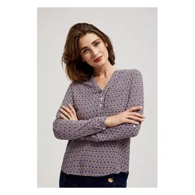 Patterned V-neck shirt