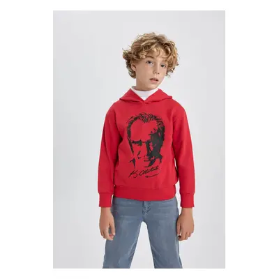 DEFACTO Boy October Republic Day Atatürk Printed Red Hooded Sweatshirt