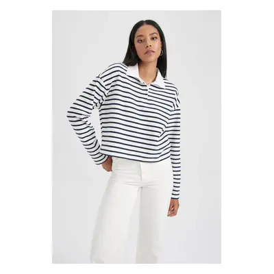 DEFACTO Regular Fit Striped Polo Neck Sweatshirt