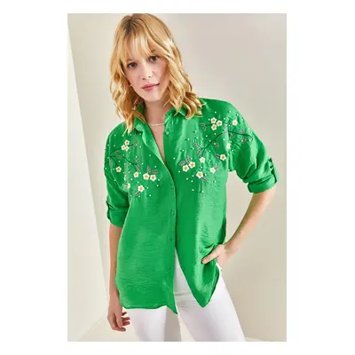 Bianco Lucci Women's Daisy Embroidered Sleeve Fold Ayrobin Linen Shirt