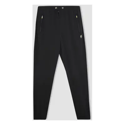 DEFACTO Fit Standard Fit Double Pocket Woven Jogger Sweatpants