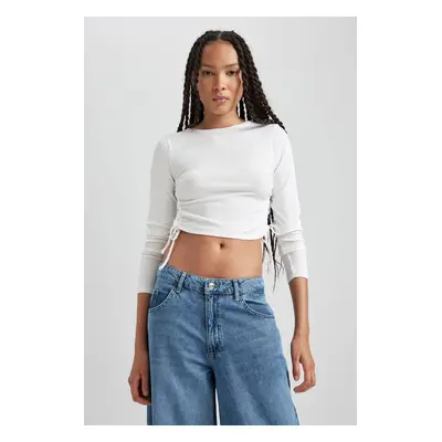 DEFACTO Fitted Basic Long Sleeve Crop T-Shirt