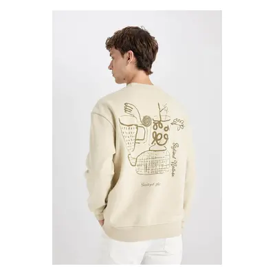 DEFACTO Men's Beige Boxy Fit Crew Neck Back Printed Sweatshirt C7051Ax24Au