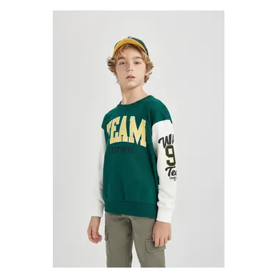 DEFACTO Boy's Oversize Fit Crew Neck Printed Sweatshirt