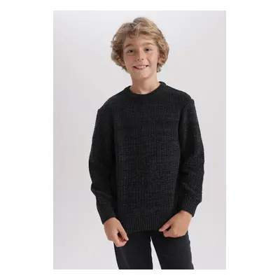 DEFACTO Boy's Crew Neck Basic Sweater