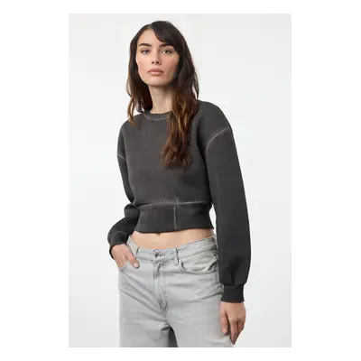 Trendyol Anthracite Washed Relaxed Crop Knitted Sweatshirt