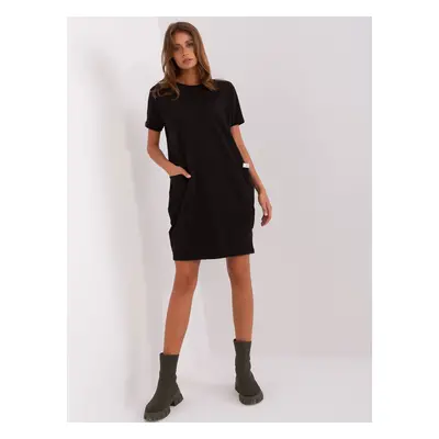 Black basic dress with short sleeves