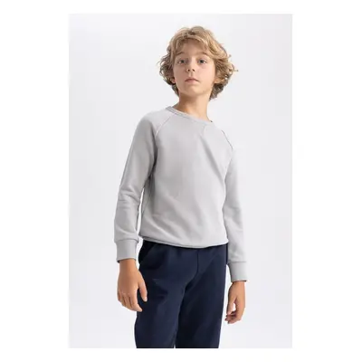 DEFACTO Boy&#39;s Crew Neck Sweatshirt