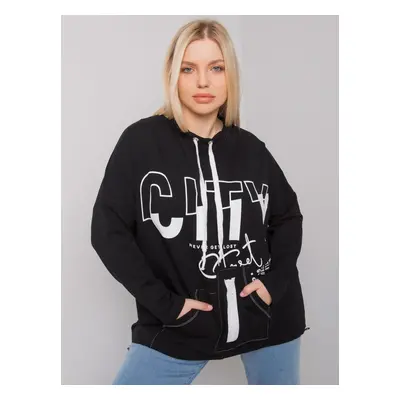 Larger black sweatshirt with print and pockets