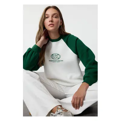 Trendyol Emerald Green Color Block Relaxed Pattern Raglan Sleeve Thick Knit Sweatshirt