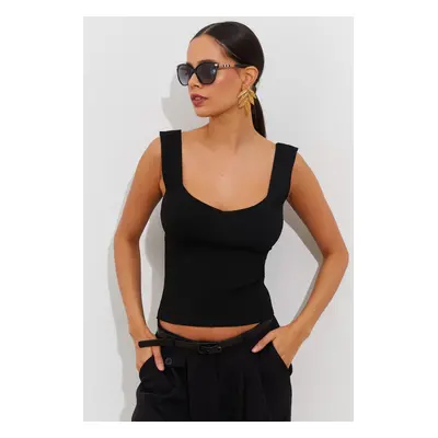 Cool & Sexy Women's Black Knitwear Singlet YV117