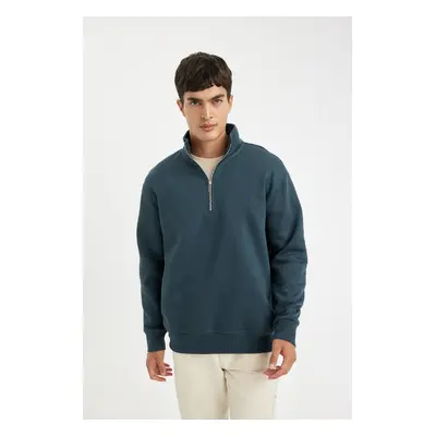 DEFACTO Men's Petrol Blue Comfort Fit Stand Collar Zipper Thick Basic Plain Sweatshirt