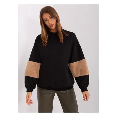 Black plain oversize sweatshirt with fur accents