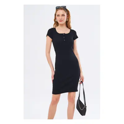 armonika Women's Black Short Sleeve Dress with Snap Fasteners