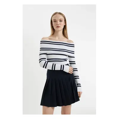 DEFACTO Slim Fit Striped Open Shoulder Knitwear Sweater