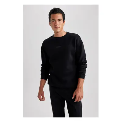 DEFACTO Men's Black Boxy Fit Crew Neck Printed Sweatshirt